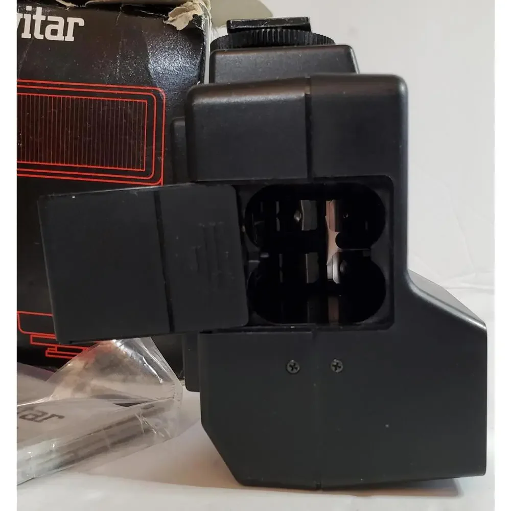 Vivitar Auto Thyristor 2600-D Flash